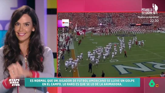 Una animadora derriba a un jugador de fútbol americano: "Ha terminado fichando por el equipo" Una animadora derriba a un jugador de fútbol americano: "Ha terminado fichando por el equipo"