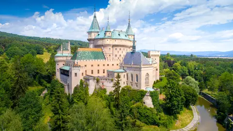 Castillo de Bojnice en Eslovaquia Castillo de Bojnice en Eslovaquia