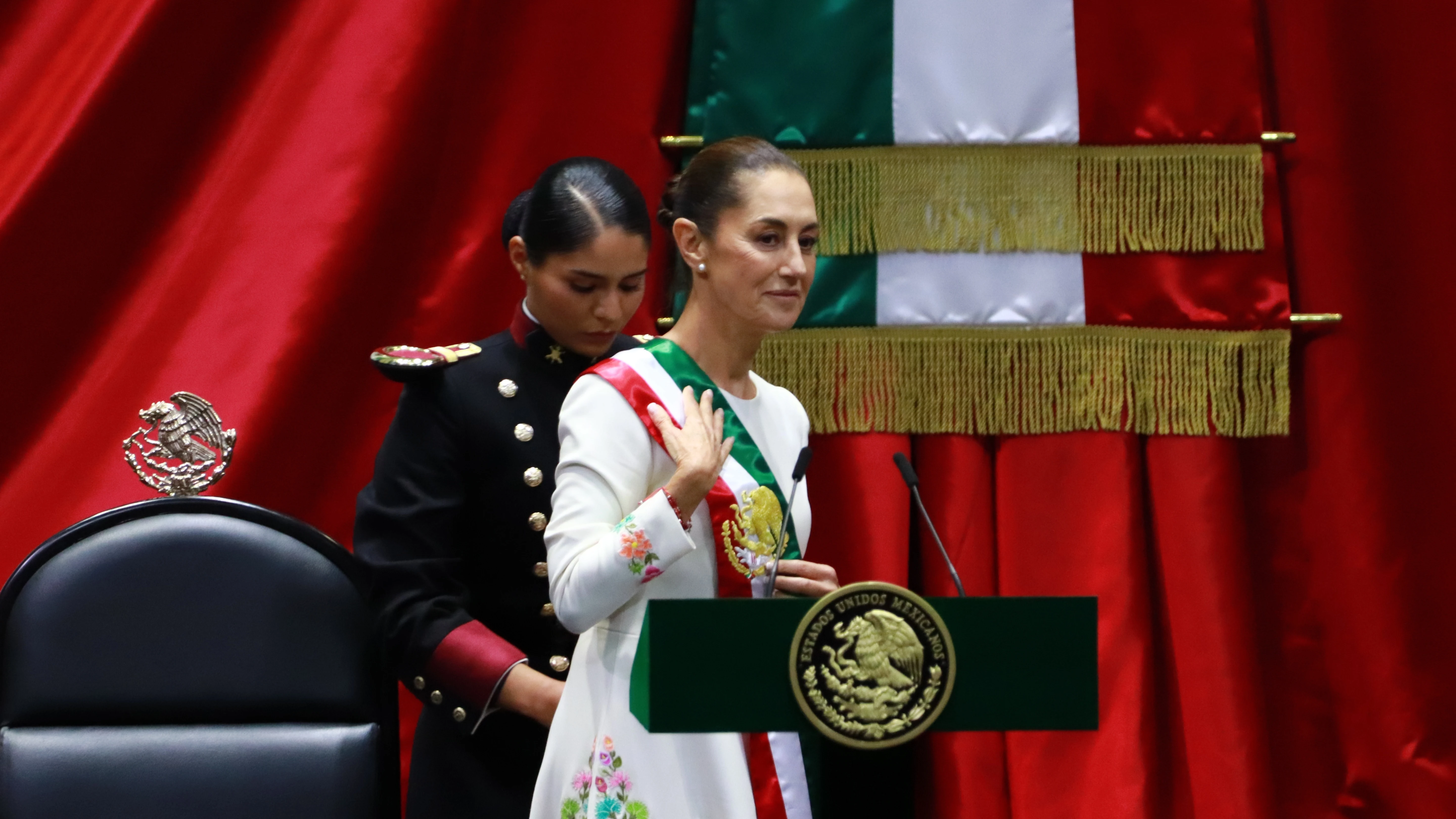 Claudia Sheinbaum jurando su cargo como presidenta de México