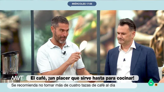 Pablo Ojeda desvela si es cierto el refrán 'café y cigarro, muñeco de barro': "Tiene una parte de verdad" "La parte de mentira es que el café no es laxante", explica Pablo Ojeda en este vídeo, donde desmiente que se pueda evitar el positivo en un control de alcoholemia masticando café, pero desvela que otro mito muy extendido "tiene parte de verdad".