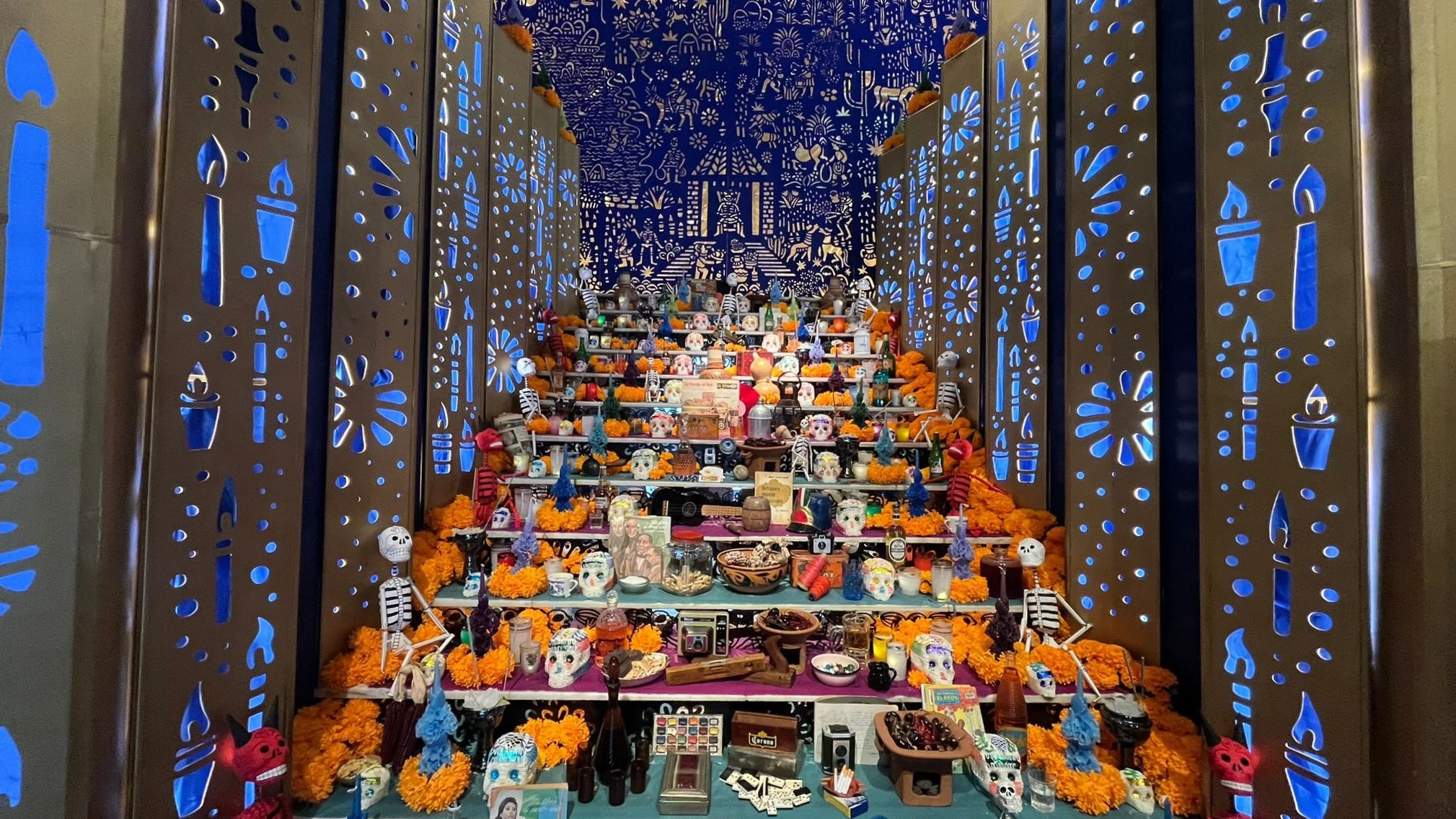 Altar de Muertos de la Fundaci&oacute;n Casa de M&eacute;xico 2024