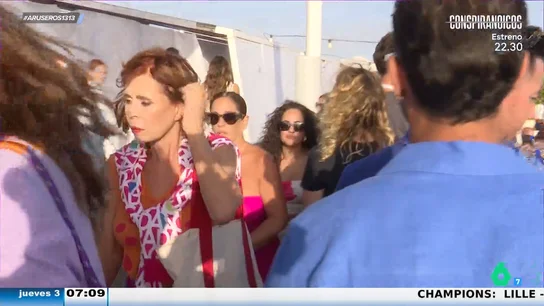El tenso encuentro entre Anabel Pantoja y Omar Sánchez en el desfile de Ágatha Ruiz de la Prada El tenso encuentro entre Anabel Pantoja y Omar Sánchez en el desfile de Ágatha Ruiz de la Prada