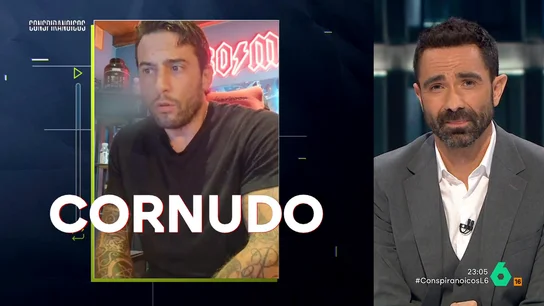 La reacción de Joaquín Castellon tras acusarle Roma Gallardo de presentar Conspiranoicos por un “ataque de cuernos” La reacción de Joaquín Castellon tras acusarle Roma Gallardo de presentar Conspiranoicos por un “ataque de cuernos”