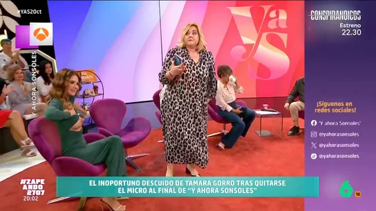 Tamara Gorro se marca un 'Rigoberta Bandini' en 'Y ahora Sonsoles': se le sale un pecho en directo A veces los micrófonos pueden jugar una mala pasada, no solo porque puedan captar sonidos o conversaciones que no deberían emitirse sino también porque, en el momento de quitarlos, pueden provocar 'accidentes'.