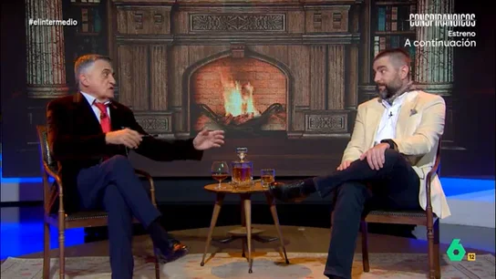 "Llevan más reproducciones que el último éxito de Rosalía": Wyoming, sobre los audios de Juan Carlos I y Bárbara Rey Wyoming Fitz-Stuart y Daniel Ruiz Mateos repasan los audios que se han filtrado en los que se puede escuchar a la artista y al monarca criticar a Sabino Fernández Campo o como hablaban sobre las conspiraciones para acabar con él.