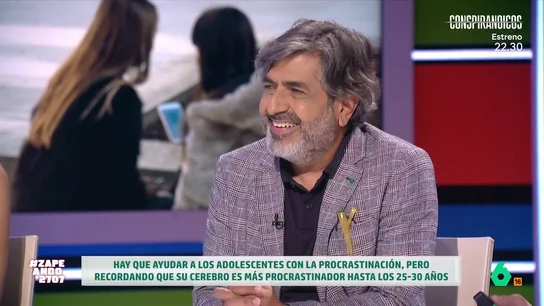 ¿Qué podemos hacer para dejar de procrastinar? El psicólogo Arun Mansukhani da varios consejos El psicólogo indica que, por ejemplo, es recomendable hacer una lista de todas aquellas cosas que no se pueden hacer de manera rápida, y dividirla en cosas urgentes e importantes.