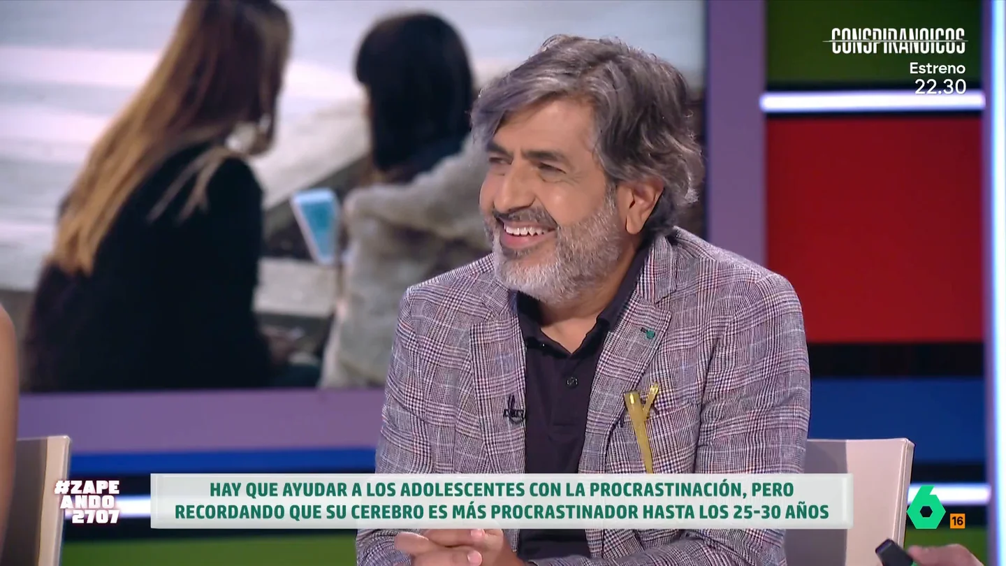¿Qué podemos hacer para dejar de procrastinar? El psicólogo Arun Mansukhani da varios consejos El psicólogo indica que, por ejemplo, es recomendable hacer una lista de todas aquellas cosas que no se pueden hacer de manera rápida, y dividirla en cosas urgentes e importantes.