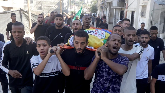 Funeral de los palestinos asesinados tras un ataque israelí a campo de refugiados de Tulkarem Funeral de los palestinos asesinados tras un ataque israelí a campo de refugiados de Tulkarem