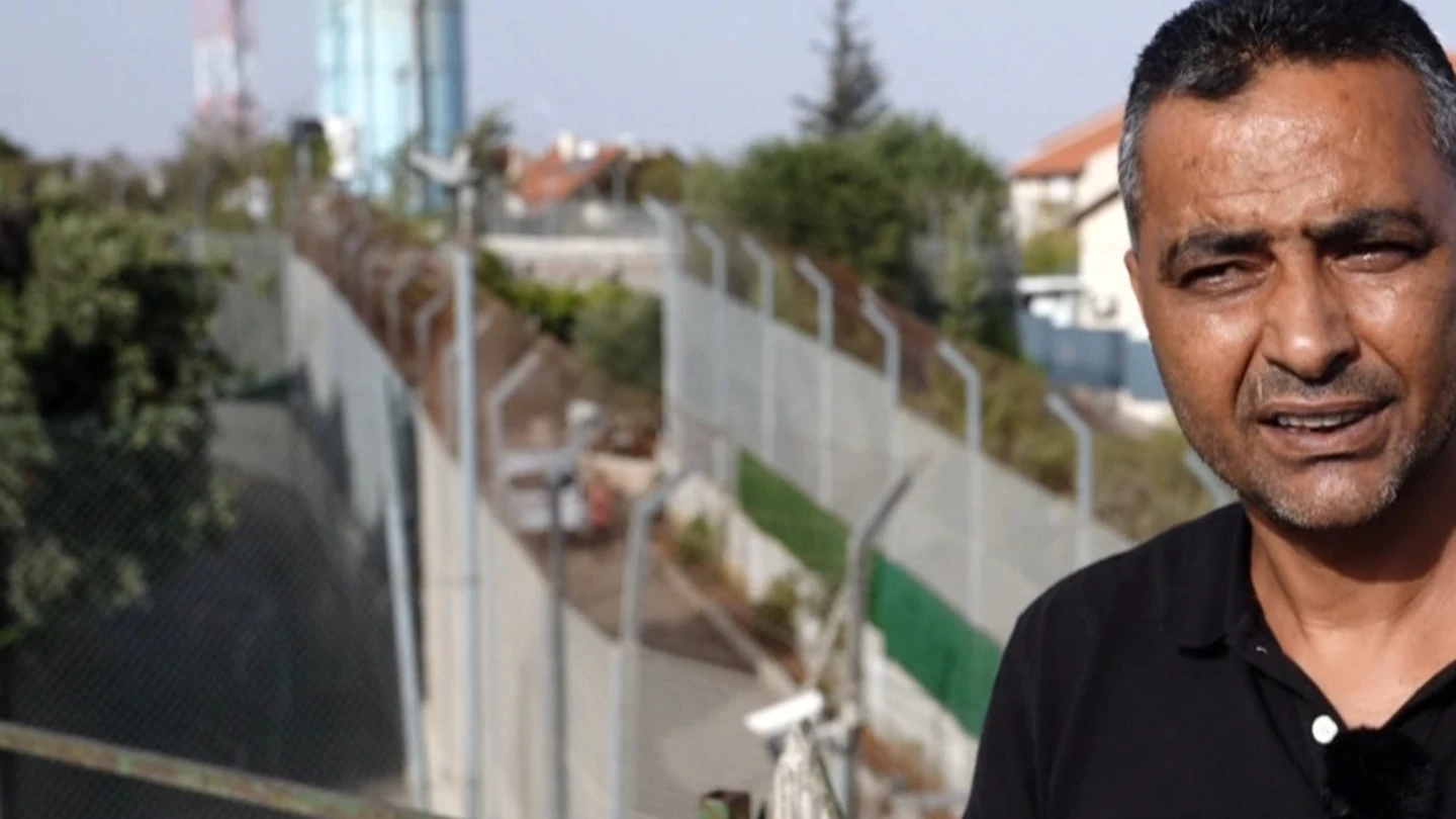 Un palestino vive encerrado en su casa en un asentamiento israelí en Cisjordania Un palestino vive encerrado en su casa en un asentamiento israelí en Cisjordania