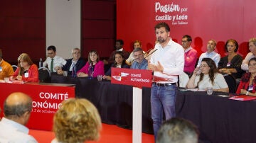 El secretario general del PSOE en Castilla y León, Luis Tudanca, interviene ante el Comité Autonómico del partido este jueves en Valladolid. 