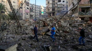 Edificios dañados en el lugar de un ataque aéreo israelí en Dahiyeh, Beirut