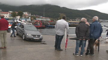 Cae un coche al mar en Moaña, Pontevedra 