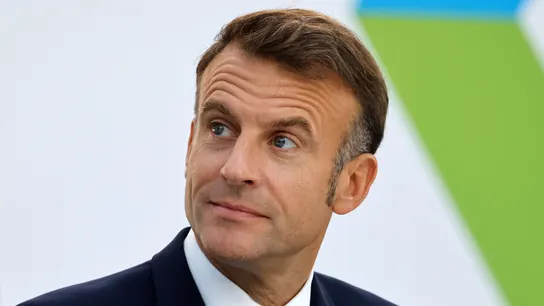 Emmanuel Macron asiste a la primera sesión de trabajo de la 19ª Cumbre de la Francofonía en el Grand Palais de París Emmanuel Macron asiste a la primera sesión de trabajo de la 19ª Cumbre de la Francofonía en el Grand Palais de París