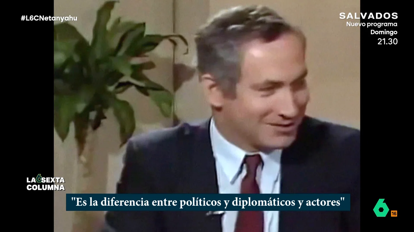 El pasado de un joven Netanyahu en EEUU: de vender muebles a estrella televisiva haciendo lobby por Israel La infancia y adolescencia de Benjamín Netanyahu transcurre en Estados Unidos. laSexta Columna analiza en este vídeo este periplo menos conocido y cómo su faceta televisiva le sirvió para llegar a la ONU y a primer ministro de Israel.