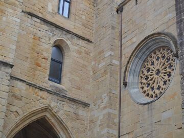 Detalle de la fachada de la Iglesia de San Vicente Mártir