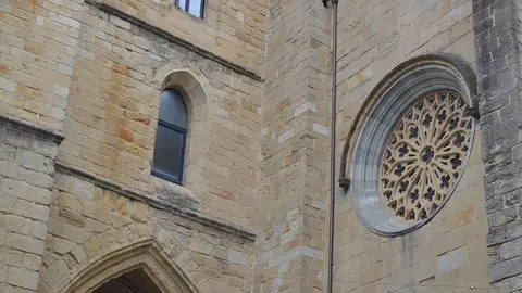 Detalle de la fachada de la Iglesia de San Vicente Mártir Detalle de la fachada de la Iglesia de San Vicente Mártir