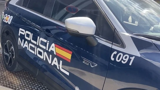 Un coche de la Policía Nacional Un coche de la Policía Nacional