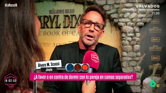Álvaro Muñoz Escassi: "Cuando duermo con una pareja es porque siento algo, me gusta estar abrazado" Álvaro Muñoz Escassi: "Cuando duermo con una pareja es porque siento algo, me gusta estar abrazado"