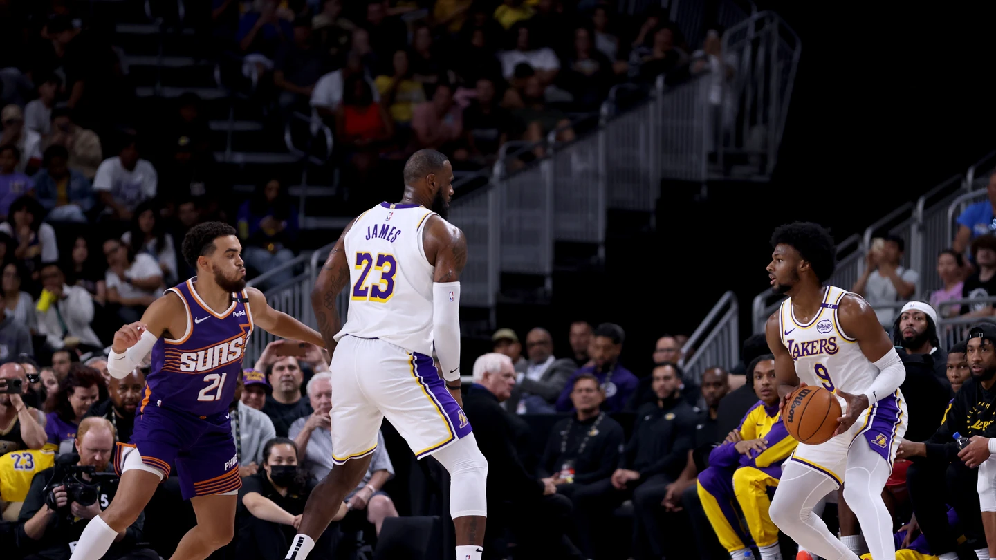LeBron James y Bronny LeBron James y Bronny