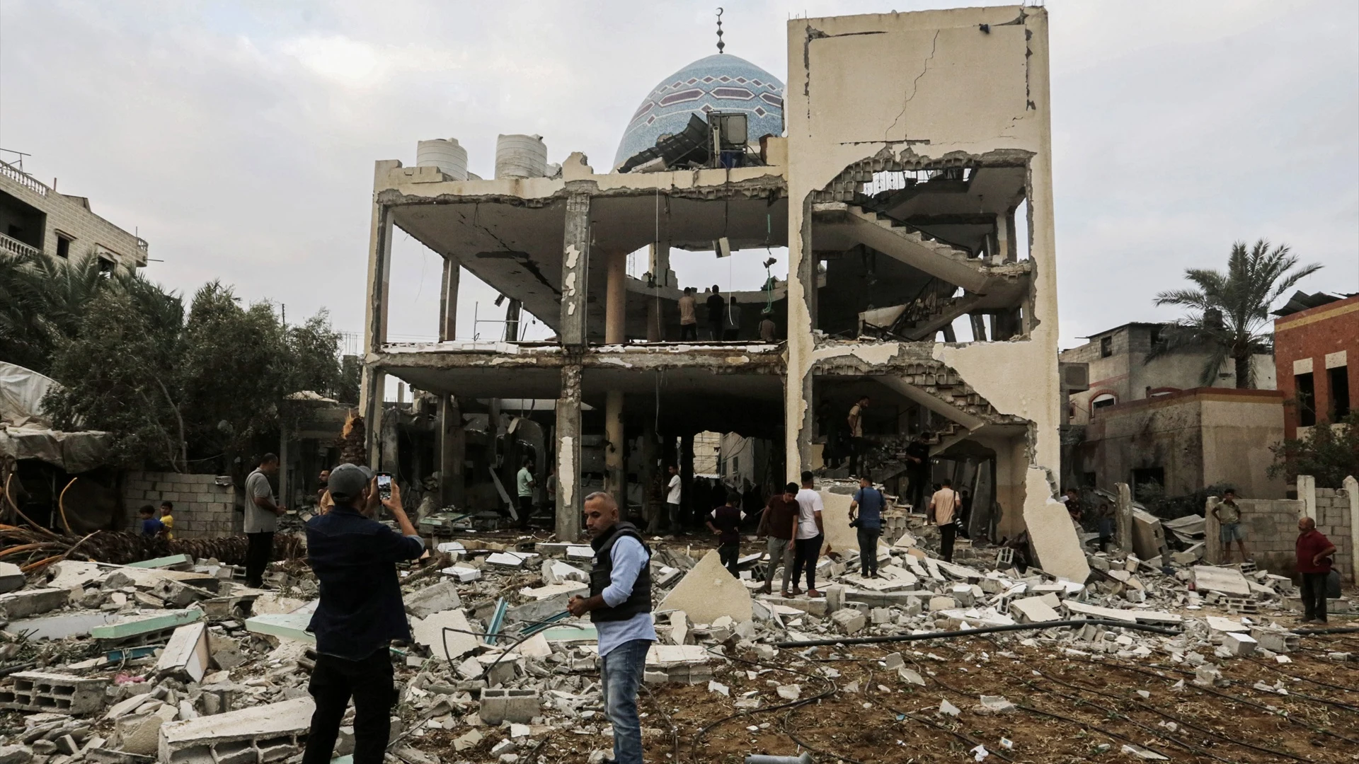 Edificio atacado por Israel en la Franja de Gaza