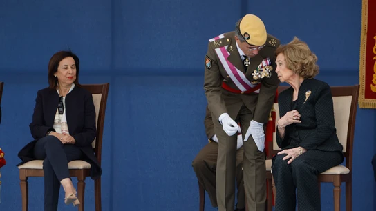 La reina Sofía, acompañada de la ministra de Defensa, Margarita Robles preside un acto por la celebración del aniversario de la UME La reina Sofía, acompañada de la ministra de Defensa, Margarita Robles preside un acto por la celebración del aniversario de la UME