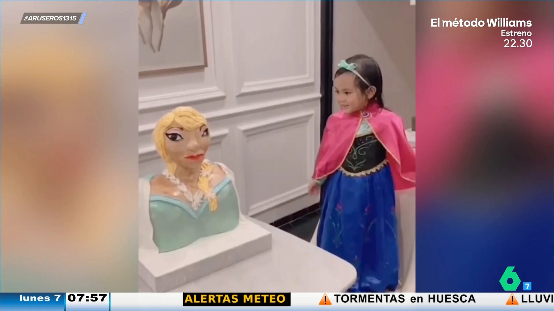 Unos padres hacen una tarta de Frozen para su hija pero el resultado no es el esperado: la cara de la niña lo dice todo