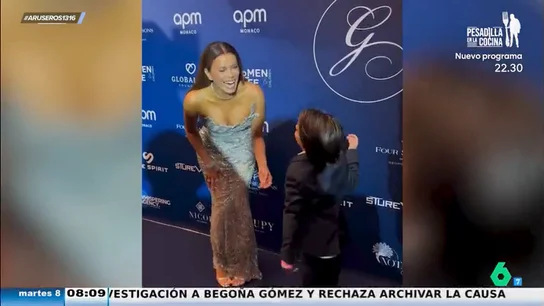 El cómico momento de Eva Longoria posando con su hijo en el photocall: "Ella lo va intentando dejar, pero él vuelve" El cómico momento de Eva Longoria posando con su hijo en el photocall: "Ella lo va intentando dejar, pero él vuelve"