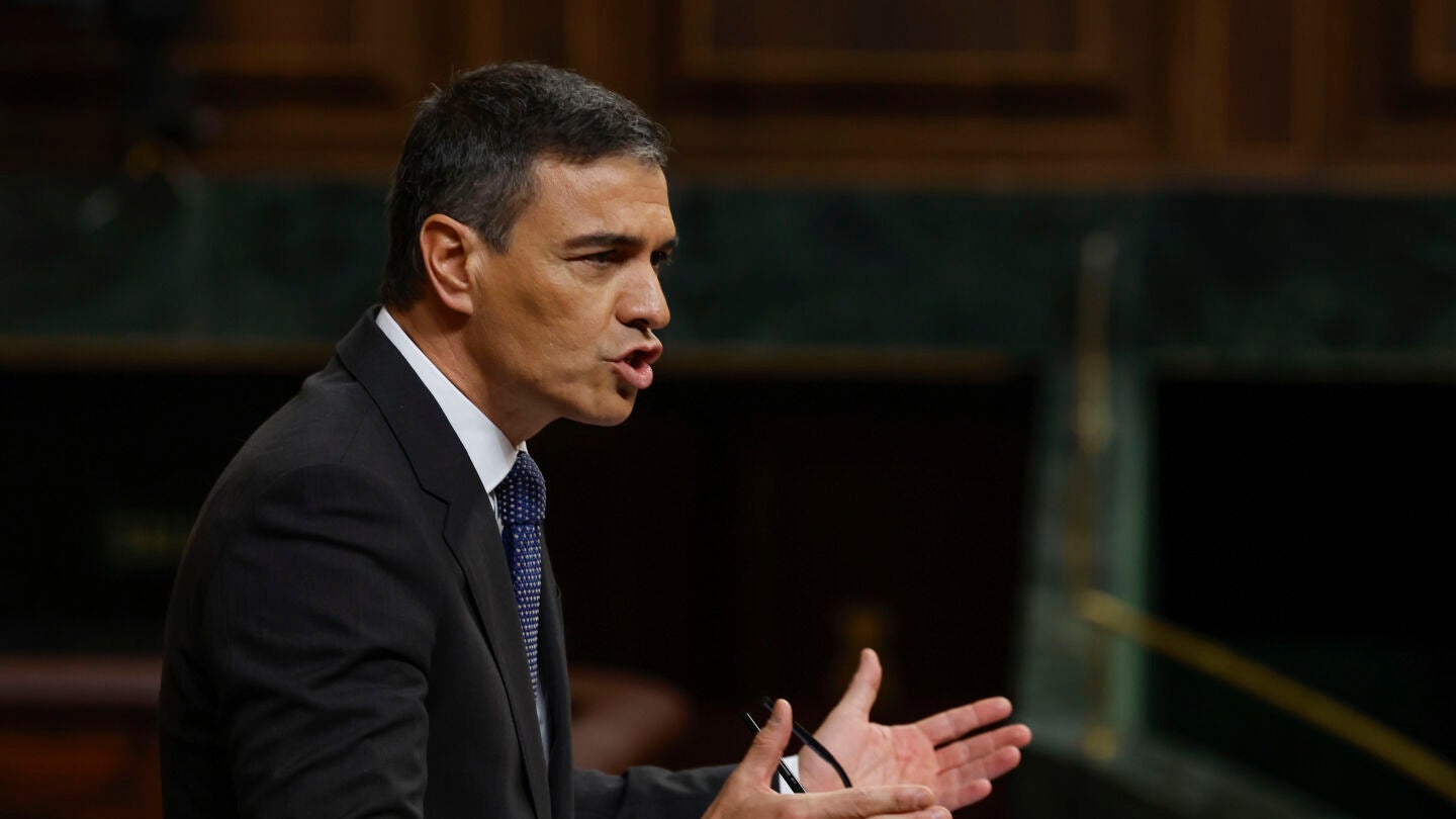 El jefe del Ejecutivo, Pedro Sánchez, da cuenta este miércoles en el Congreso