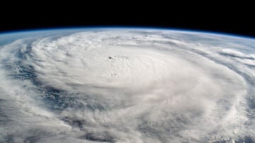 Fotografía del huracán Milton tomada por la Estación Espacial Internacional