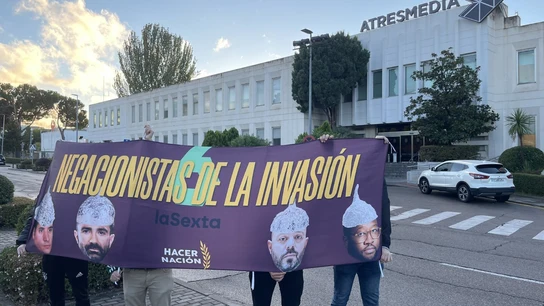 Un grupo neonazi arremate contra Conspiranoicos y laSexta Un grupo neonazi arremate contra Conspiranoicos y laSexta