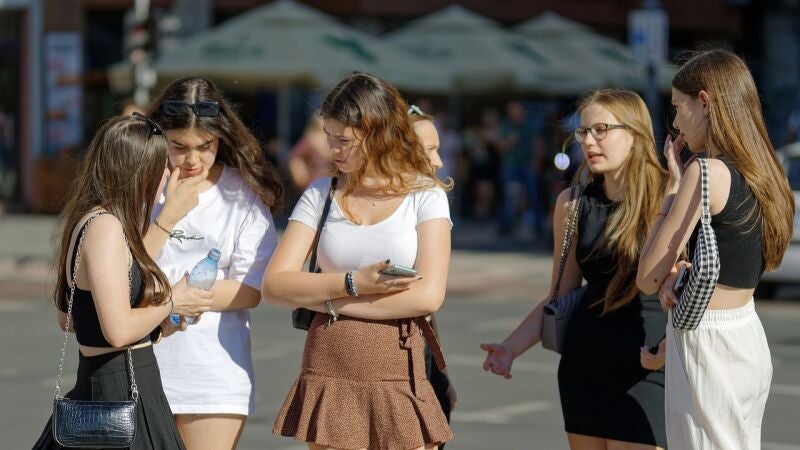 Los adolescentes necesitan diferentes tipos de amigos para su salud mental