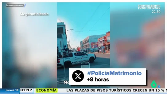 Un policía mexicano recomienda a un hombre que no se case mientras se hace las fotos de boda: "¡No lo hagas!" Un policía mexicano recomienda a un hombre que no se case mientras se hace las fotos de boda: "¡No lo hagas!"
