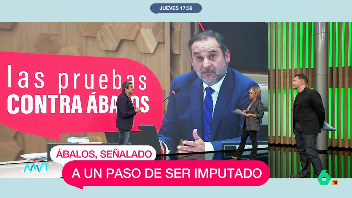Alfonso Pérez Medina desgrana el informe de la UCO sobre el 'caso Koldo': 233 páginas que dejan clara la "relevancia" de Ábalos Alfonso Pérez Medina desgrana el informe de la UCO sobre el 'caso Koldo': 233 páginas que dejan clara la "relevancia" de Ábalos