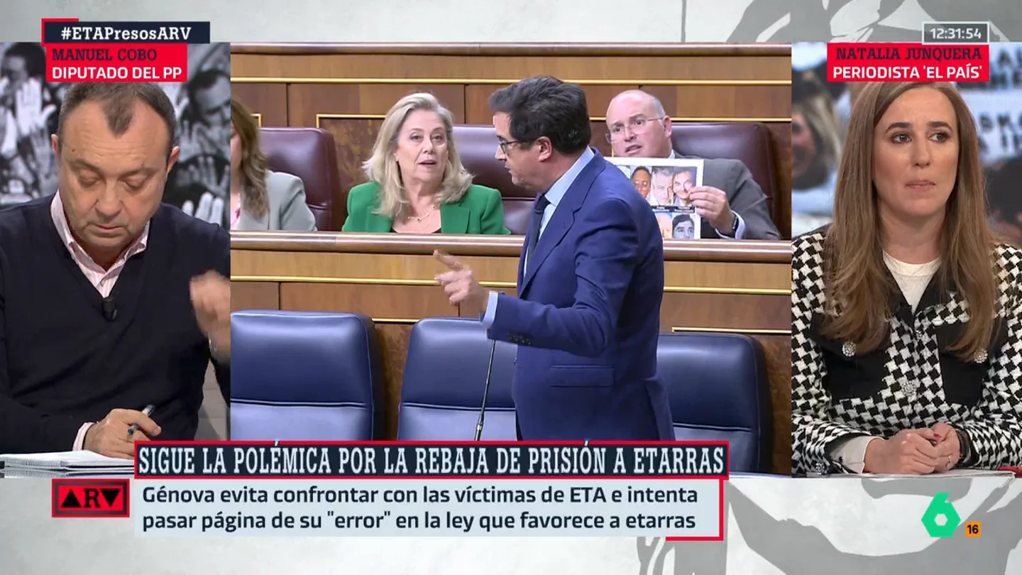 ARV-Junquera: "En primero de ética debería estar que no puedes convertir a las víctimas de ETA en una pancartita" ARV-Junquera: "En primero de ética debería estar que no puedes convertir a las víctimas de ETA en una pancartita"