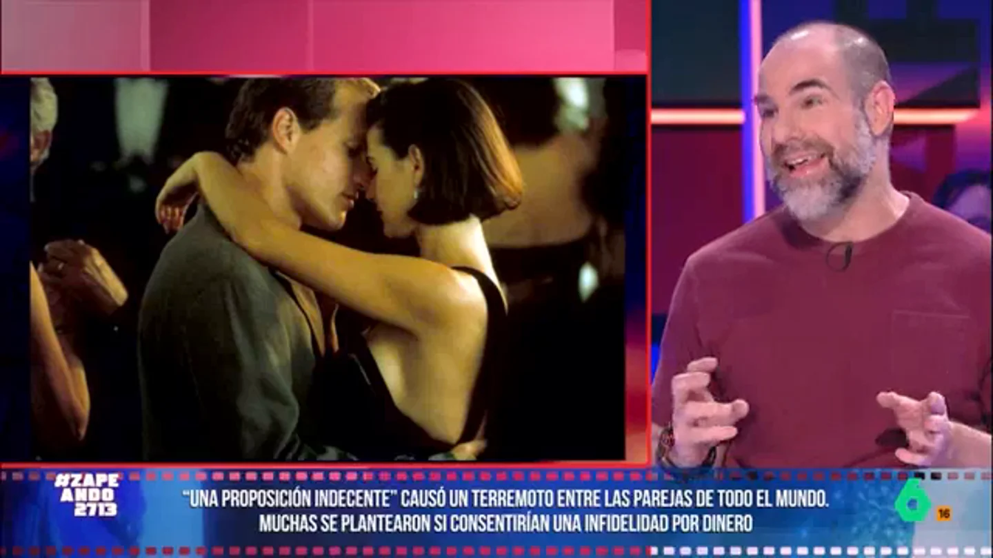 Alberto Rey, sobre 'Una proposición indecente': "Es muy mala pero muy importante, seguimos hablando de ella" La película muestra la historia de una pareja, formada por Woody Harrelson, Demi Moore, a la que un hombre ofrece un millón de dólares por poder acostarse con ella. Esta argumento generó mucho debate en su estreno.