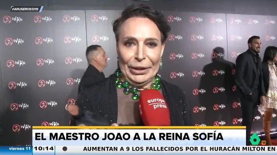 El cariñoso 'zasca' del Maestro Joao a la Reina Sofía: "Lo peor que tienes es el marido, cambia ese corte de pelo y disfruta" El cariñoso 'zasca' del Maestro Joao a la Reina Sofía: "Lo peor que tienes es el marido, cambia ese corte de pelo y disfruta"