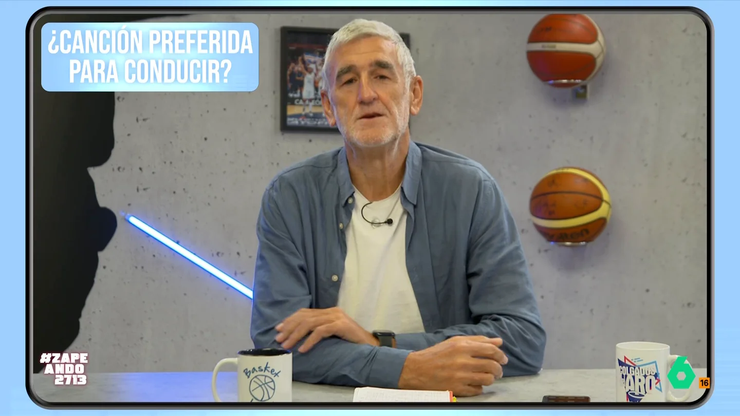 Juanma Iturriaga desvela cuál es la canción "perfecta para conducir": "No hace falta ni explicación" En la playlist del presentador no faltan temas como 'Aquí no hay playa' o 'La chica de ayer'. No te pierdas las canciones escogidas por Iturriaga en el vídeo principal.