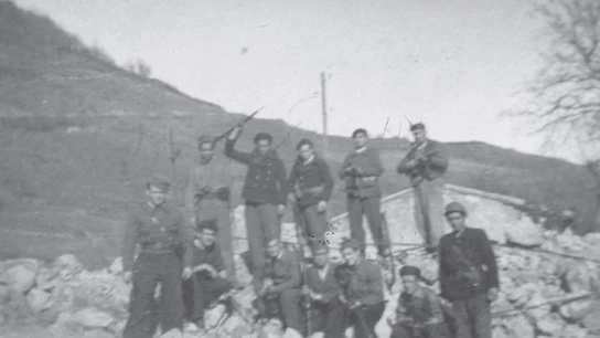 Guerrilleros españoles durante la ‘Operación Reconquista de España’, octubre de 1944. Guerrilleros españoles durante la ‘Operación Reconquista de España’, octubre de 1944.