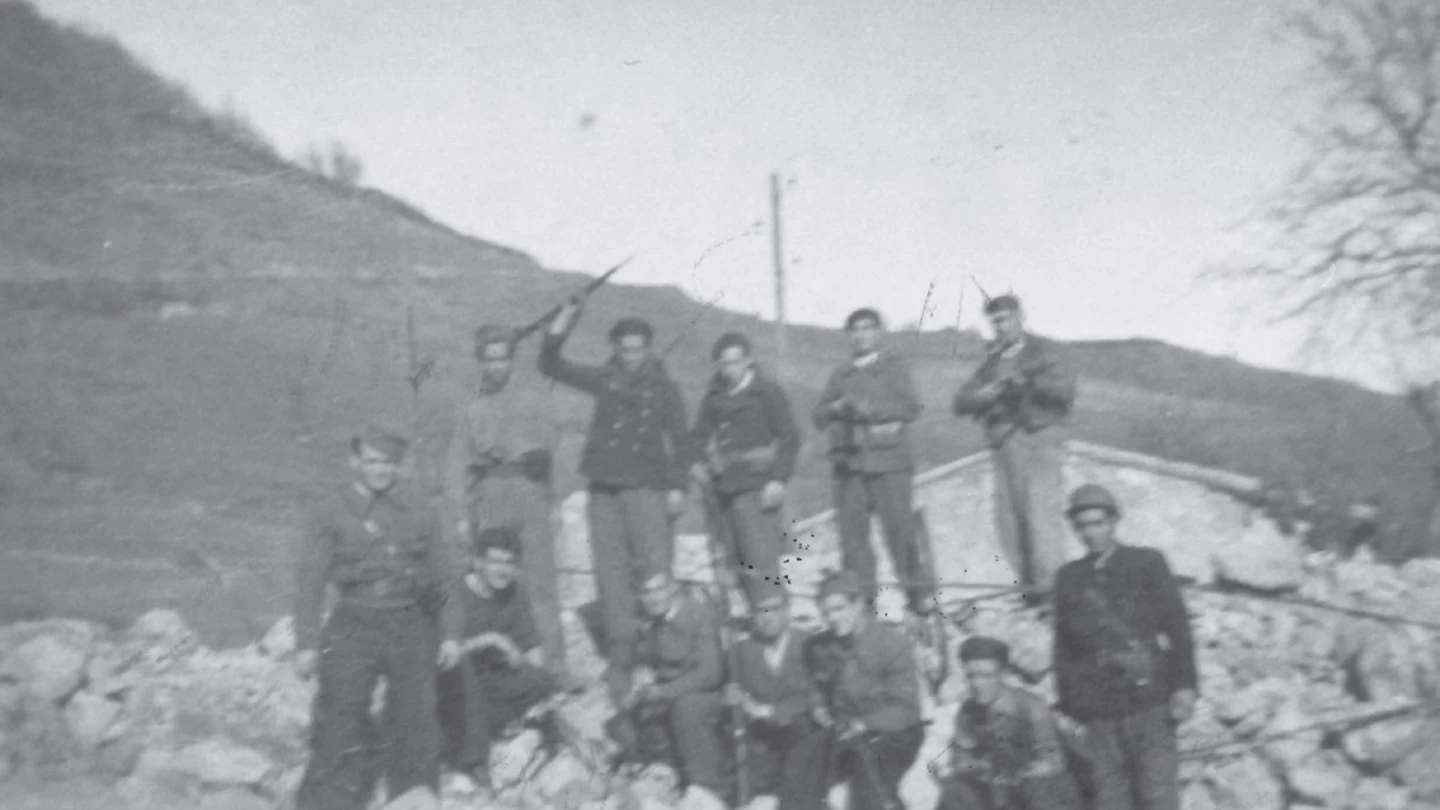 Guerrilleros españoles durante la ‘Operación Reconquista de España’, octubre de 1944. Guerrilleros españoles durante la ‘Operación Reconquista de España’, octubre de 1944.
