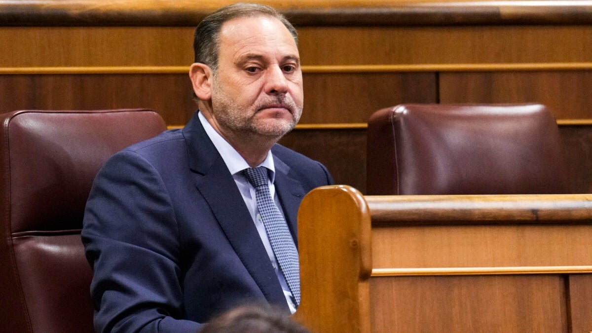 El Supremo asume la causa penal contra Ábalos al apreciar indicios de  cuatro delitos en el caso Koldo