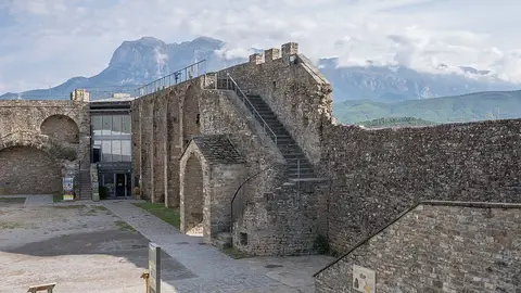 Castillo de Ainsa, Huesca Castillo de Ainsa, Huesca