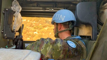 Un casco azul de la misión de paz de la ONU en el Líbano (FINUL). 