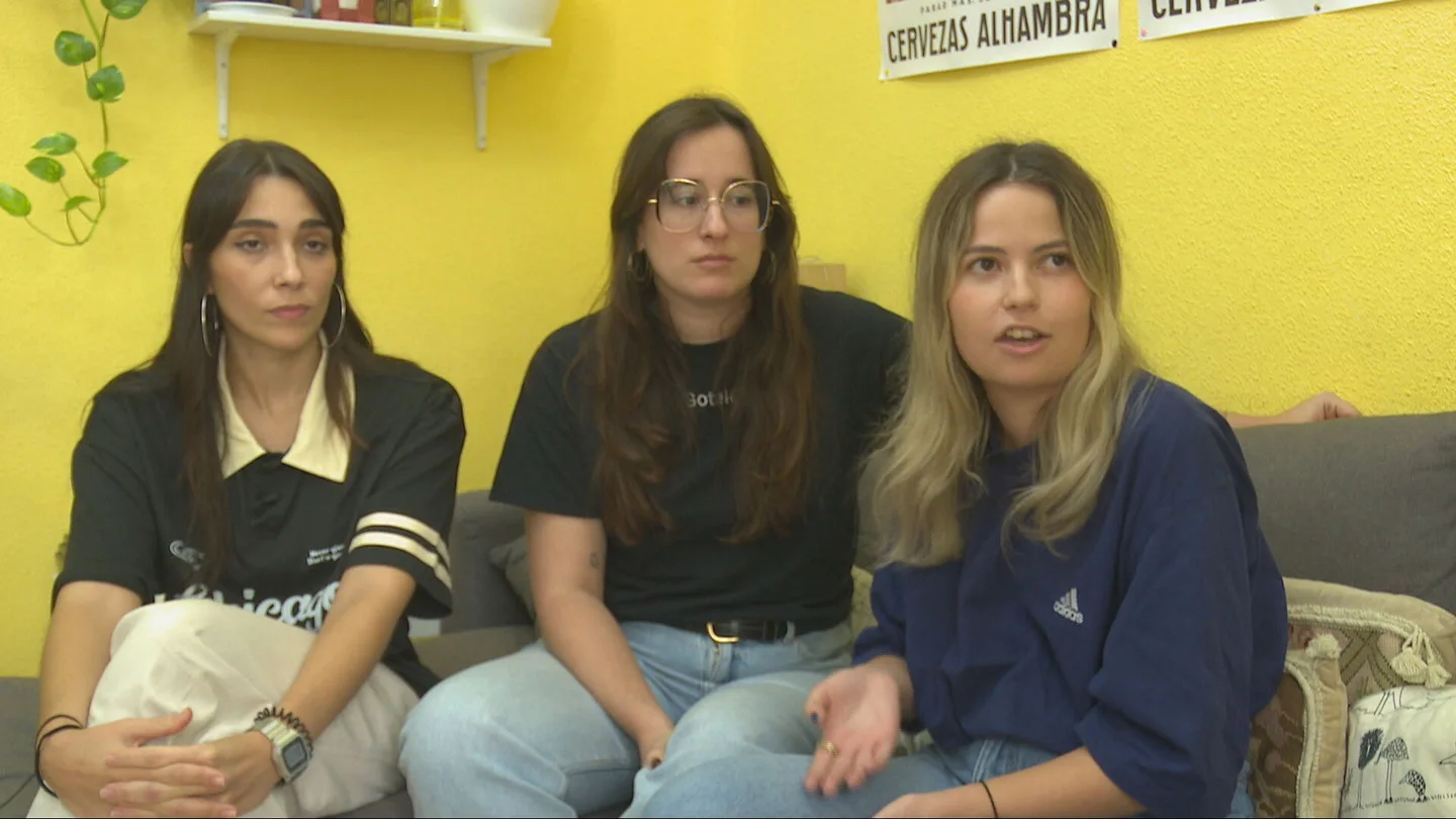 Jóvenes que comparten piso en Madrid por obligación Jóvenes que comparten piso en Madrid por obligación