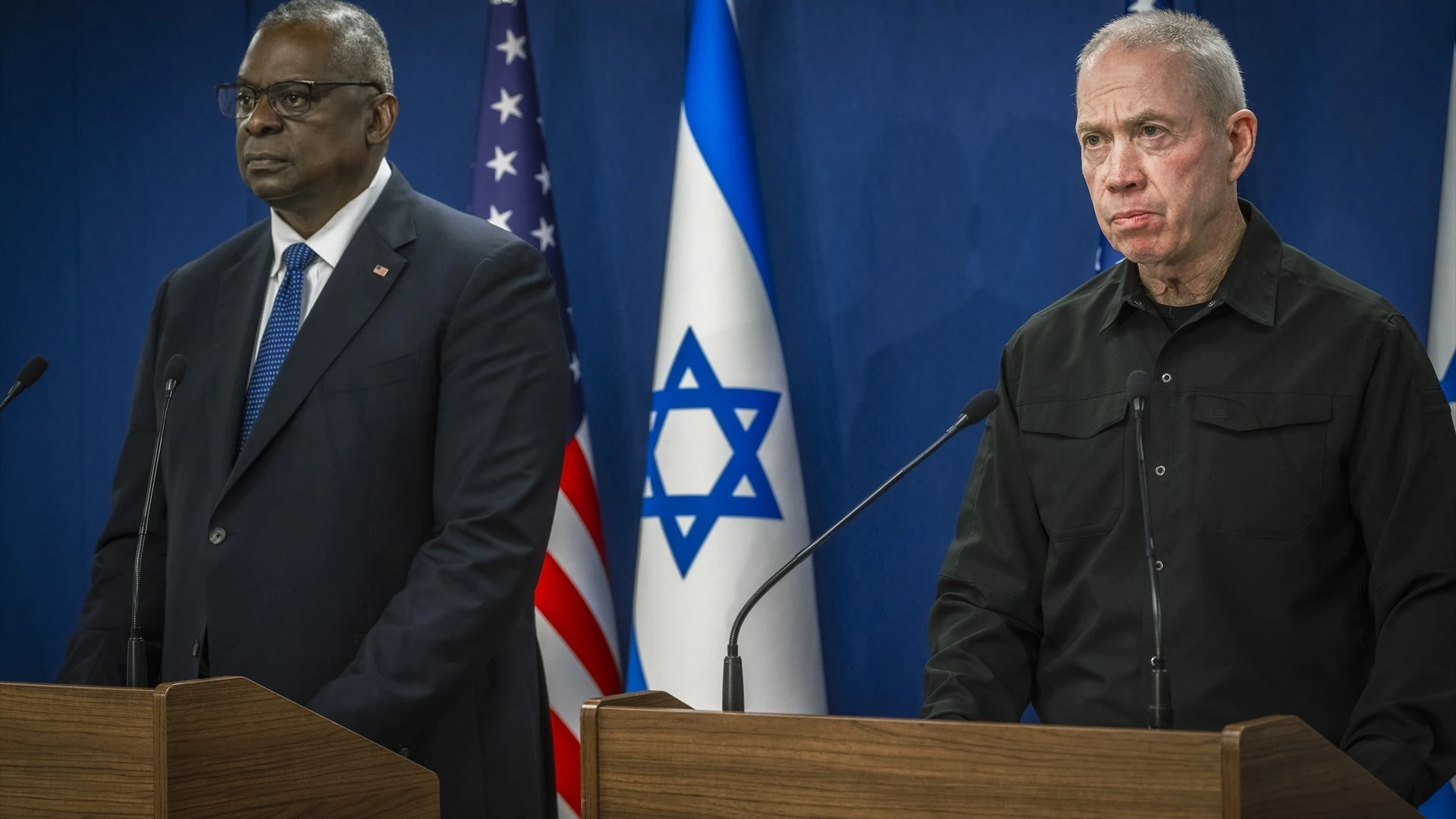 El secretario de Defensa de Estados Unidos, Lloyd Austin, y el ministro de Defensa israelí, Yoav Gallant.