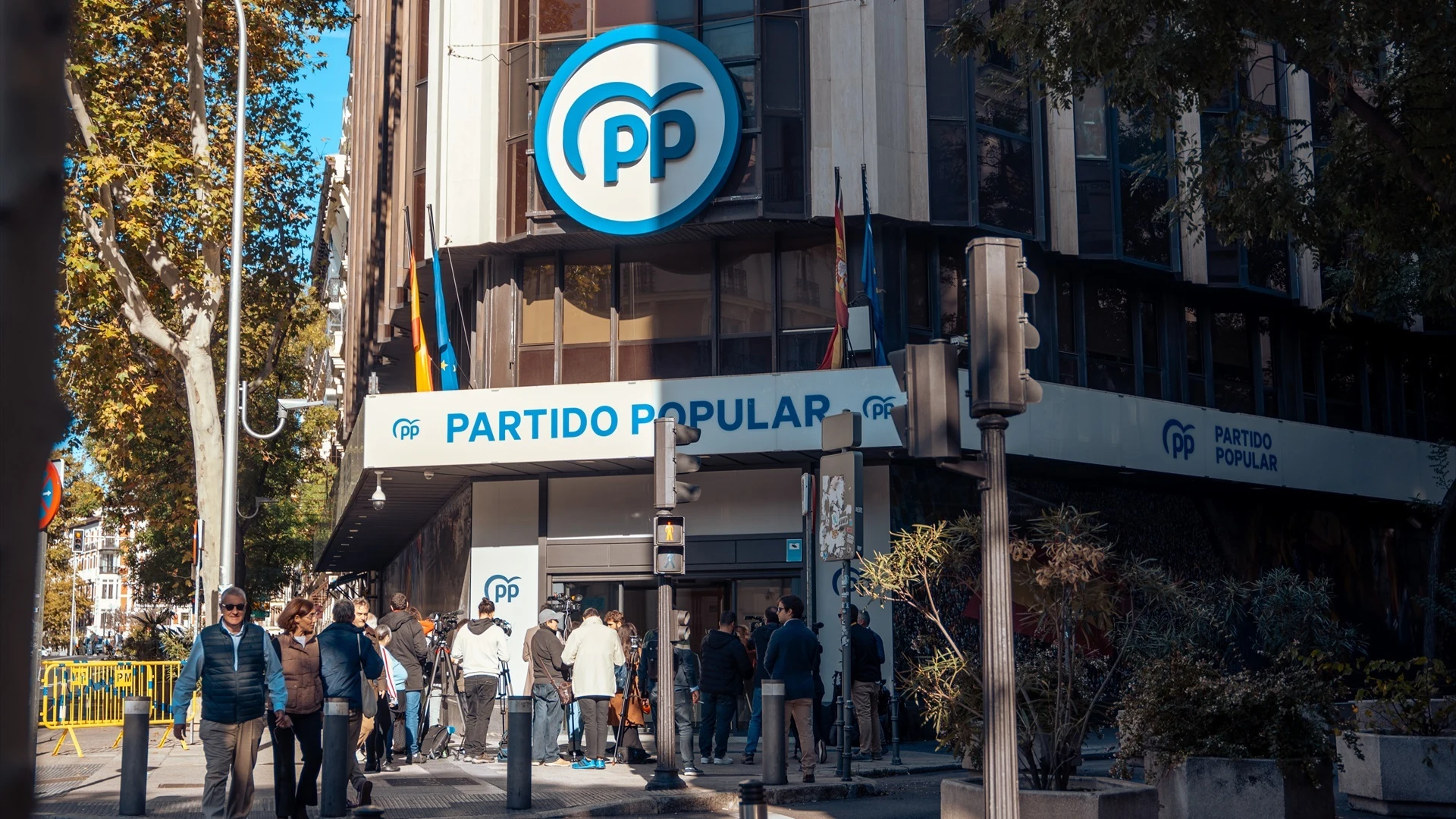 Fachada de la sede del Partido Popular, a 13 de octubre de 2024, en Madrid 