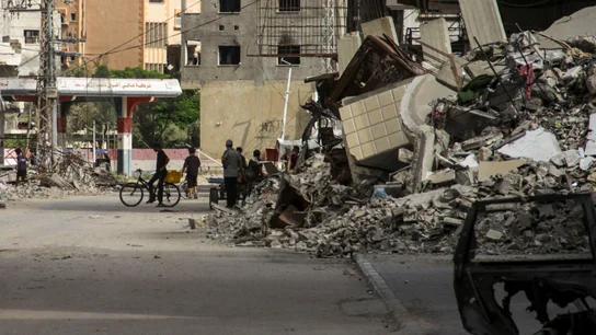 Al menos 16 muertos, nueve de ellos miembros de una misma familia, tras un bombardeo israelí en Gaza Al menos 16 muertos, nueve de ellos miembros de una misma familia, tras un bombardeo israelí en Gaza