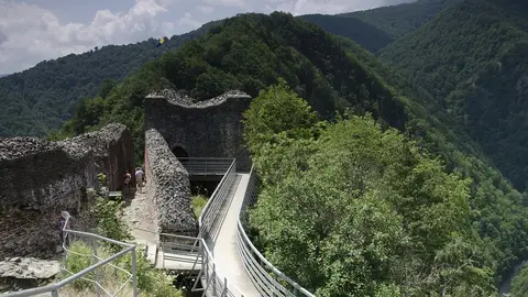 Castillo de Poenari Castillo de Poenari