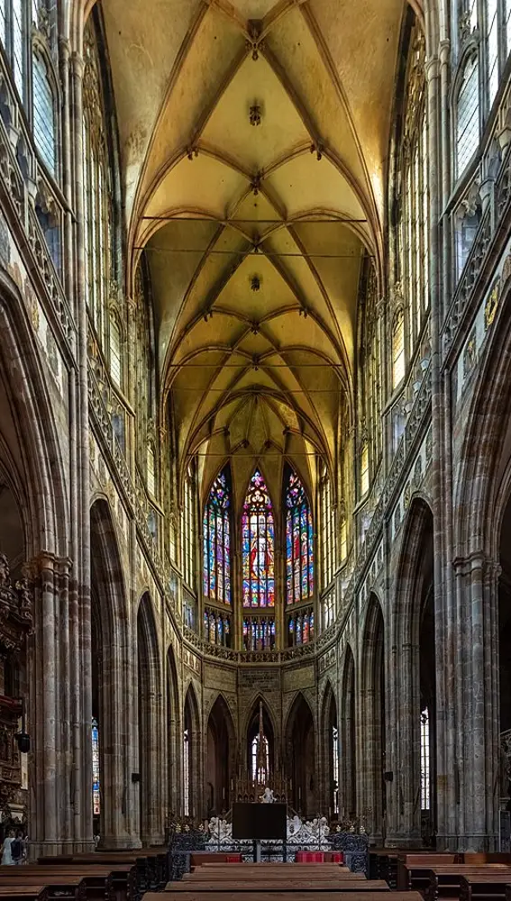 Interior de la Catedral de San Vito, en Praga Interior de la Catedral de San Vito, en Praga
