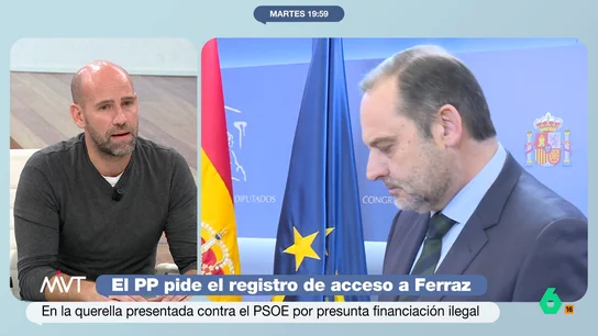 Gonzalo Miró, a Ábalos: "Me parece lamentable y moralmente reprochable que se secuestre un escaño de esa manera" "Los escaños no les pertenecen por derecho a los políticos, son nuestros", afirma rotundo Gonzalo Miró en este vídeo, donde asegura que, en el caso de Ábalos, "se está utilizando como un chantaje personal".