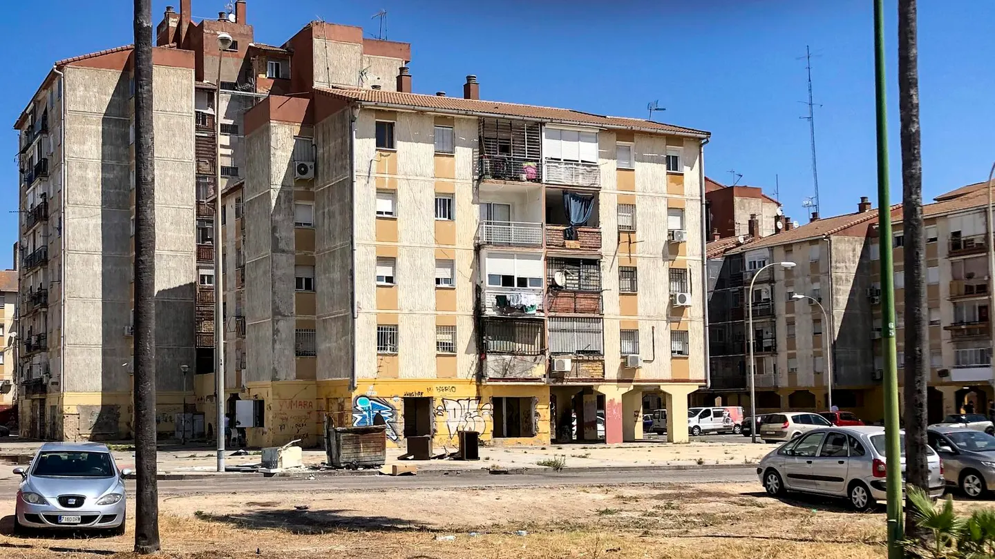 Un 'vuelco' sería el detonante del tiroteo en las Tres mil viviendas Edificio de la barriada de las Tres Mil Viviendas en Sevilla